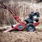 EARTHQUAKE Victory Rear Tine Tiller 209cc 4-Cycle Viper Engine Model 39381 Red/Black - Image 3